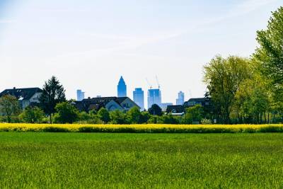 Panorama der Stadt Eschborn - Zentrum für qualitative häusliche Betreuung und Pflegedienste